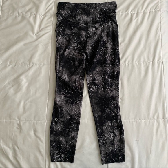 LULULEMON Base Pace High Rise Tight, 25" Leggings, Ink Vapor Ice Grey - Picture 6 of 9
